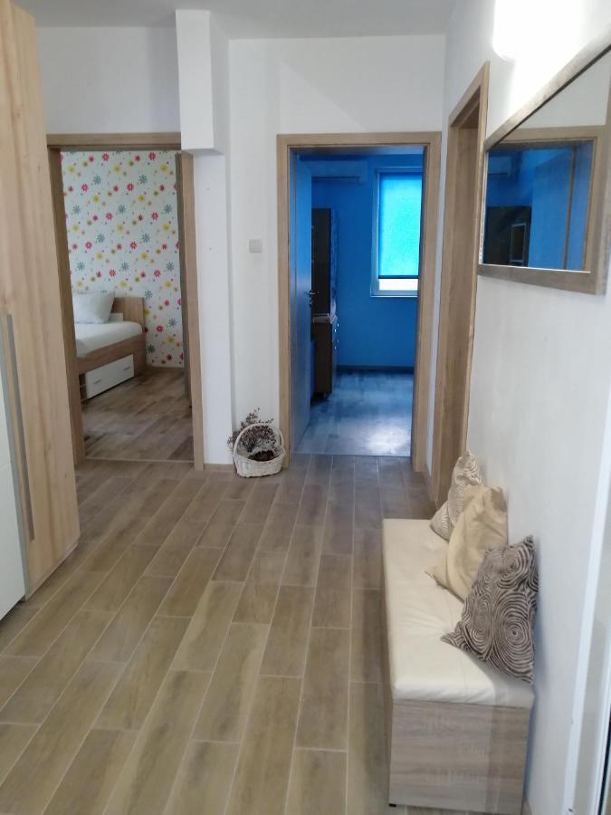 Yanakiev'S Central Apartment Burgas City Exterior foto