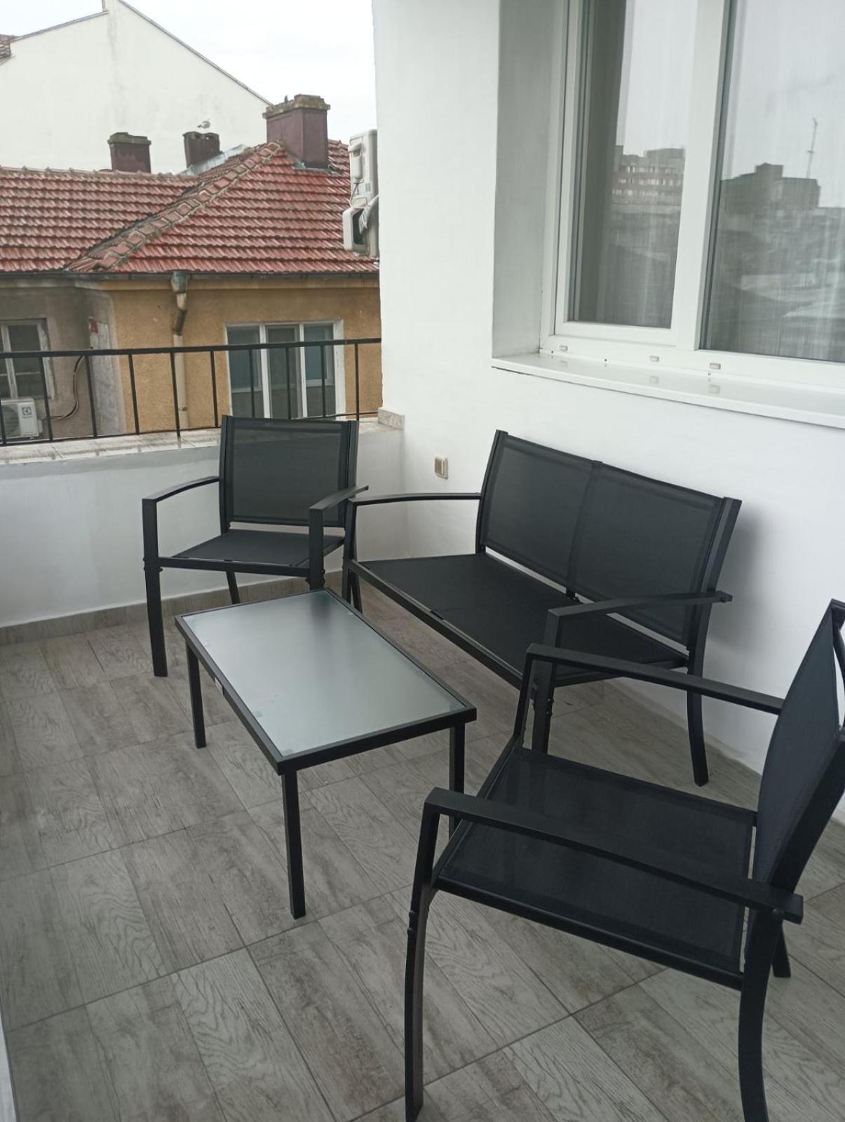 Yanakiev'S Central Apartment Burgas City Exterior foto